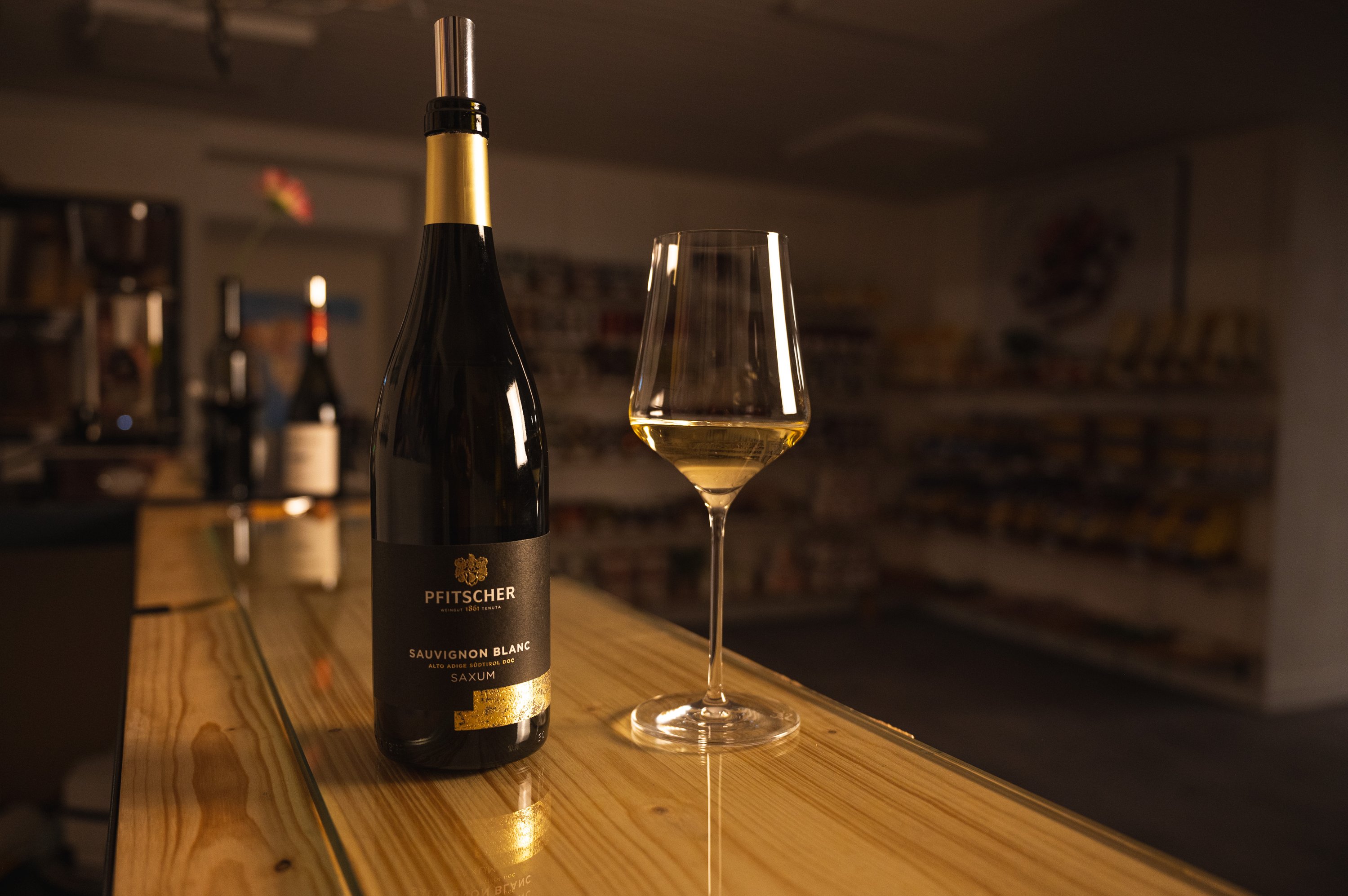 Buy white wine South Tyrol